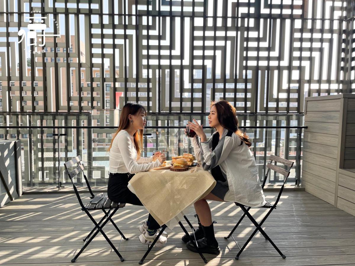 Aroma Chew Hotel Taichung Buitenkant foto