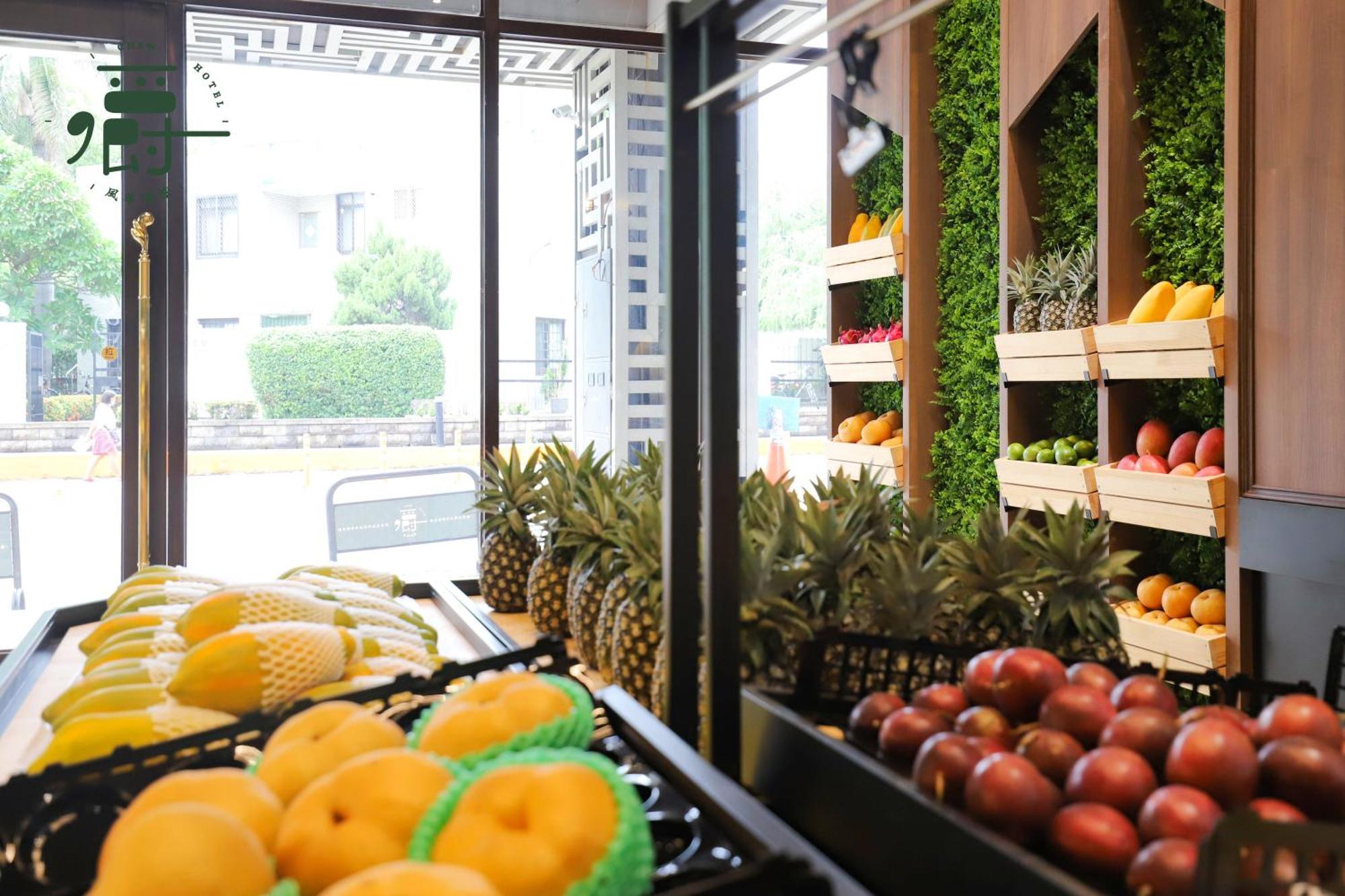 Aroma Chew Hotel Taichung Buitenkant foto